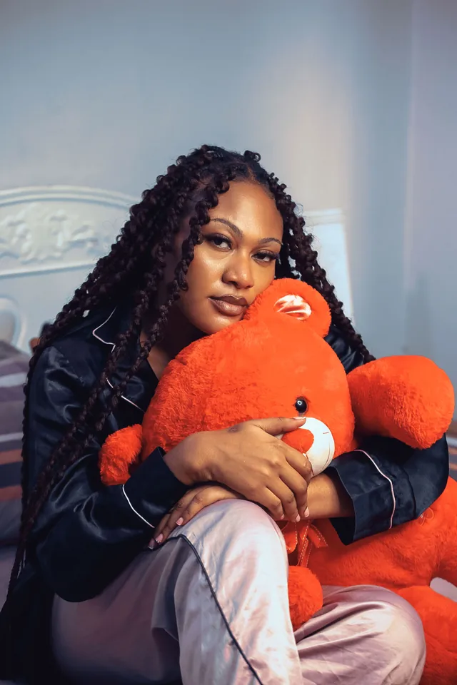 Tasha Biz - portrait officiel 05